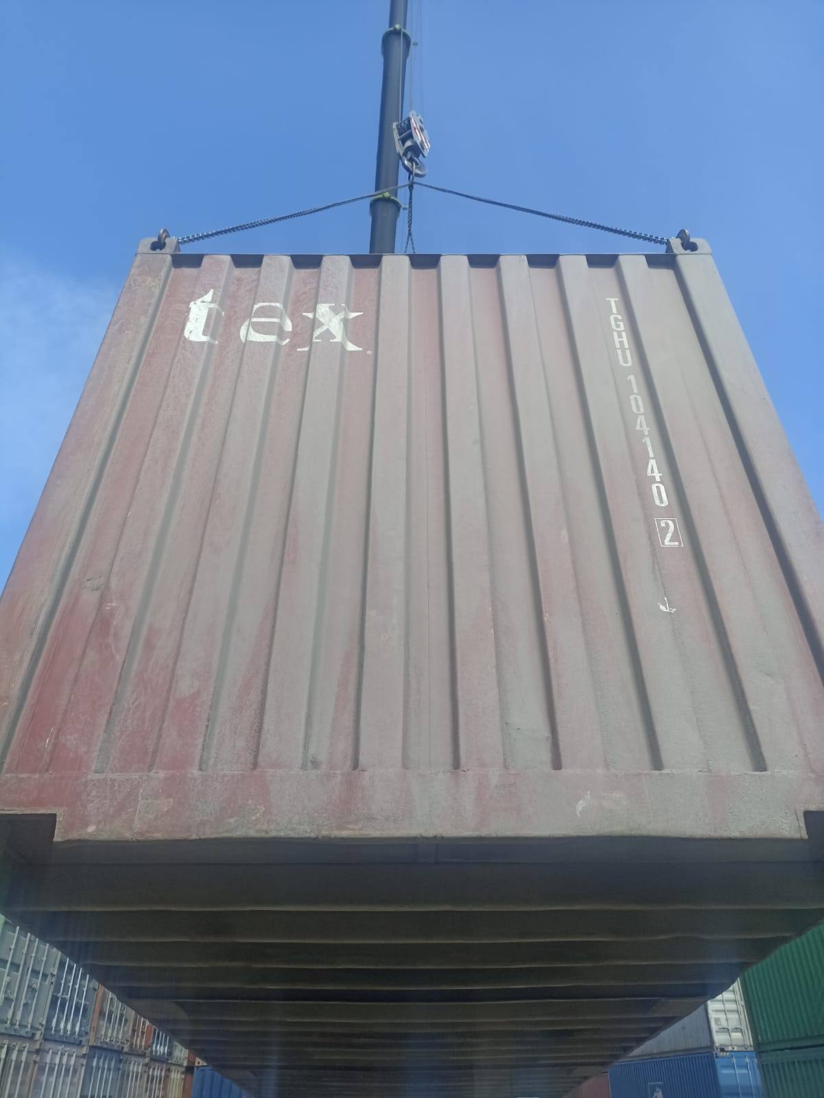 Морской контейнер TGHU1041402